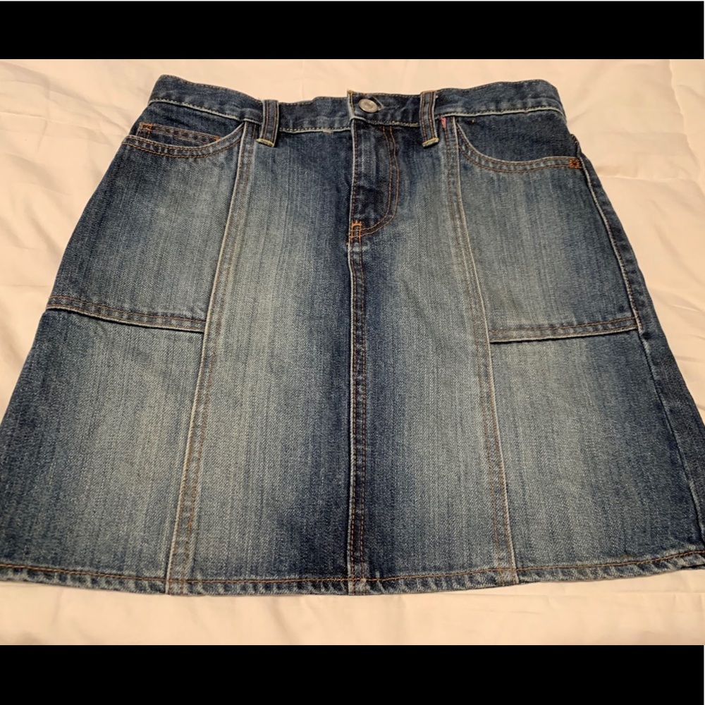 PRICE DROP!! Gap denim jean skirt size 0